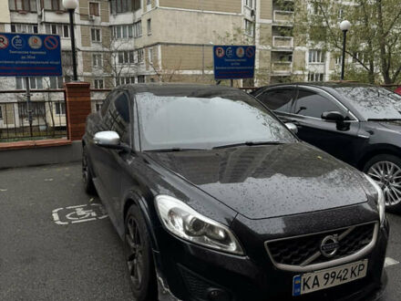 Черный Вольво Ц30, объемом двигателя 2.5 л и пробегом 240 тыс. км за 7700 $, фото 1 на Automoto.ua