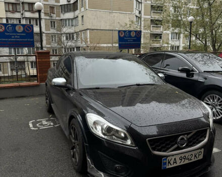 Черный Вольво Ц30, объемом двигателя 2.5 л и пробегом 240 тыс. км за 7700 $, фото 1 на Automoto.ua