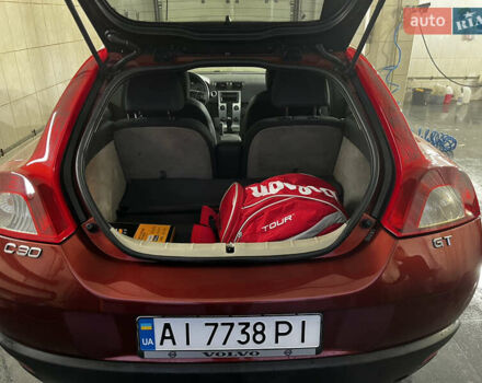 Коричневий Вольво C30, об'ємом двигуна 1.56 л та пробігом 252 тис. км за 6800 $, фото 5 на Automoto.ua