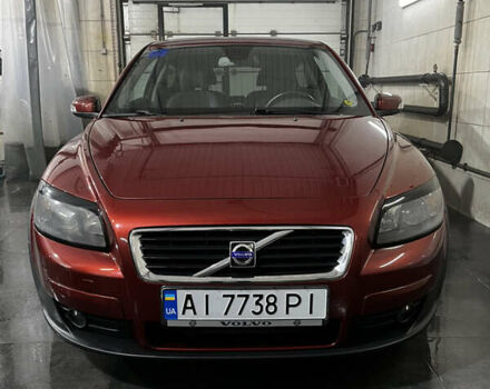 Коричневий Вольво C30, об'ємом двигуна 1.56 л та пробігом 252 тис. км за 6800 $, фото 1 на Automoto.ua