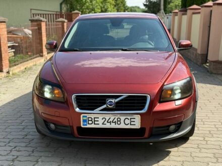 Вольво C30 2007 у Львові на Automoto.ua Червоний Вольво C30, об'ємом двигуна 1.8 л та пробігом 320 тис. км за 3900 $, фото 1 на Automoto.ua