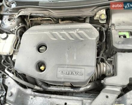 Вольво Ц30, объемом двигателя 1.6 л и пробегом 234 тыс. км за 7100 $, фото 8 на Automoto.ua