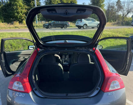 Серый Вольво Ц30, объемом двигателя 2 л и пробегом 245 тыс. км за 7500 $, фото 23 на Automoto.ua