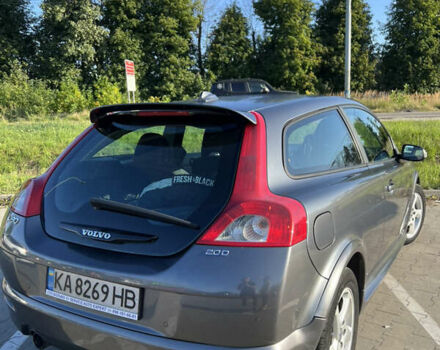 Серый Вольво Ц30, объемом двигателя 2 л и пробегом 245 тыс. км за 7500 $, фото 6 на Automoto.ua