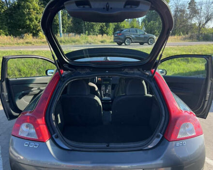 Серый Вольво Ц30, объемом двигателя 2 л и пробегом 245 тыс. км за 7500 $, фото 29 на Automoto.ua