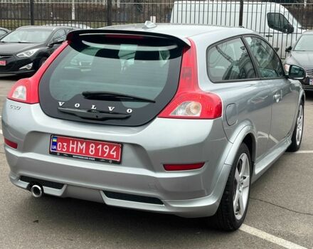 Серый Вольво Ц30, объемом двигателя 1.6 л и пробегом 249 тыс. км за 10000 $, фото 8 на Automoto.ua