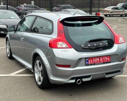 Серый Вольво Ц30, объемом двигателя 1.6 л и пробегом 249 тыс. км за 10000 $, фото 10 на Automoto.ua