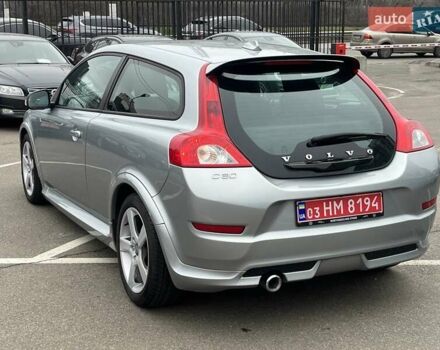 Серый Вольво Ц30, объемом двигателя 1.6 л и пробегом 249 тыс. км за 10000 $, фото 10 на Automoto.ua