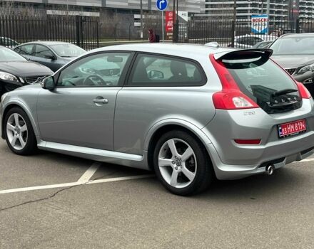 Серый Вольво Ц30, объемом двигателя 1.6 л и пробегом 249 тыс. км за 10000 $, фото 9 на Automoto.ua