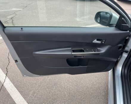 Серый Вольво Ц30, объемом двигателя 1.6 л и пробегом 249 тыс. км за 10000 $, фото 11 на Automoto.ua