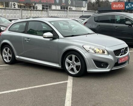 Серый Вольво Ц30, объемом двигателя 1.6 л и пробегом 249 тыс. км за 10000 $, фото 5 на Automoto.ua