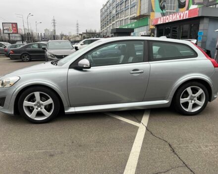 Серый Вольво Ц30, объемом двигателя 1.6 л и пробегом 249 тыс. км за 10000 $, фото 6 на Automoto.ua