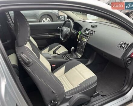 Серый Вольво Ц30, объемом двигателя 1.6 л и пробегом 249 тыс. км за 10000 $, фото 14 на Automoto.ua