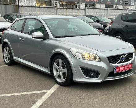 Серый Вольво Ц30, объемом двигателя 1.6 л и пробегом 249 тыс. км за 10000 $, фото 4 на Automoto.ua