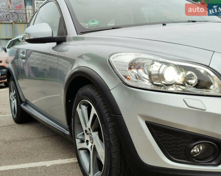 Сірий Вольво C30, об'ємом двигуна 2 л та пробігом 203 тис. км за 12100 $, фото 11 на Automoto.ua