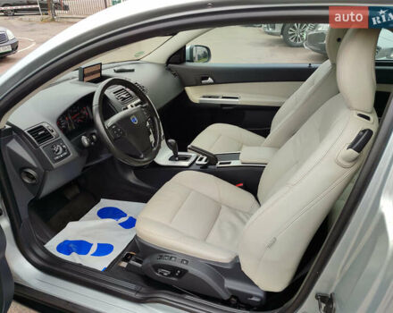 Сірий Вольво C30, об'ємом двигуна 2 л та пробігом 203 тис. км за 12100 $, фото 24 на Automoto.ua