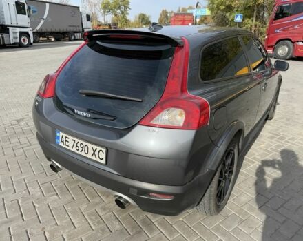 Серый Вольво Ц30, объемом двигателя 2 л и пробегом 230 тыс. км за 6000 $, фото 3 на Automoto.ua