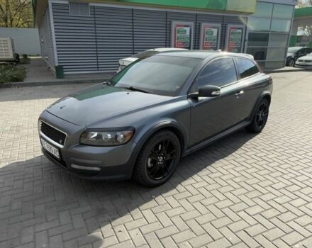 Серый Вольво Ц30, объемом двигателя 2 л и пробегом 230 тыс. км за 6000 $, фото 1 на Automoto.ua