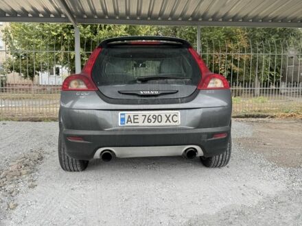 Вольво C30 2007 у Кам'янське (Дніпродзержинськ) на Automoto.ua Сірий Вольво C30, об'ємом двигуна 2 л та пробігом 230 тис. км за 5900 $, фото 1 на Automoto.ua
