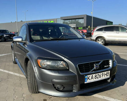 Серый Вольво Ц30, объемом двигателя 2 л и пробегом 245 тыс. км за 7500 $, фото 1 на Automoto.ua