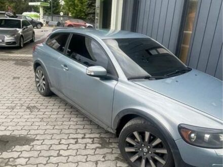 Серый Вольво Ц30, объемом двигателя 2.4 л и пробегом 240 тыс. км за 7800 $, фото 1 на Automoto.ua