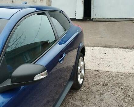 Синий Вольво Ц30, объемом двигателя 0 л и пробегом 218 тыс. км за 4800 $, фото 4 на Automoto.ua