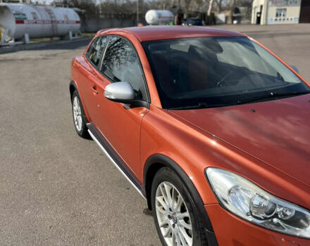 Оранжевый Вольво Ц30, объемом двигателя 2 л и пробегом 160 тыс. км за 8500 $, фото 4 на Automoto.ua