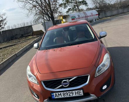 Оранжевый Вольво Ц30, объемом двигателя 2 л и пробегом 160 тыс. км за 8500 $, фото 1 на Automoto.ua