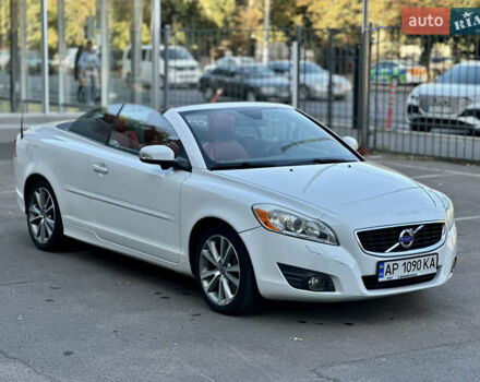 Білий Вольво C70, об'ємом двигуна 2.52 л та пробігом 245 тис. км за 11500 $, фото 11 на Automoto.ua