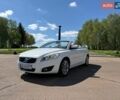 Белый Вольво Ц70, объемом двигателя 2.52 л и пробегом 143 тыс. км за 11000 $, фото 1 на Automoto.ua