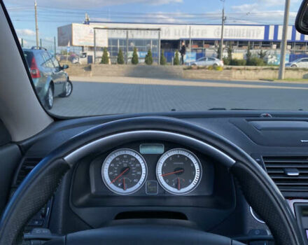 Белый Вольво Ц70, объемом двигателя 2.5 л и пробегом 265 тыс. км за 9600 $, фото 32 на Automoto.ua