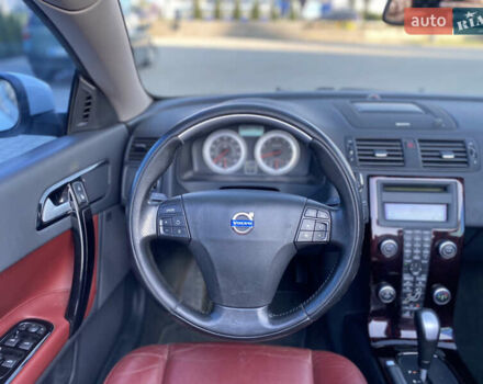 Белый Вольво Ц70, объемом двигателя 2.5 л и пробегом 265 тыс. км за 9600 $, фото 26 на Automoto.ua