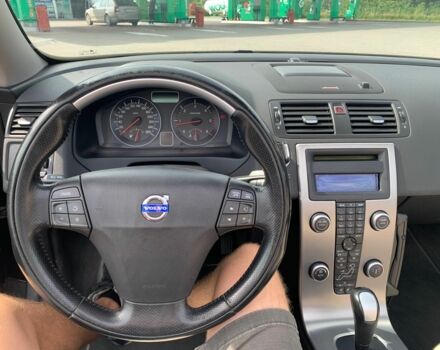 Черный Вольво Ц70, объемом двигателя 2.4 л и пробегом 245 тыс. км за 7800 $, фото 3 на Automoto.ua