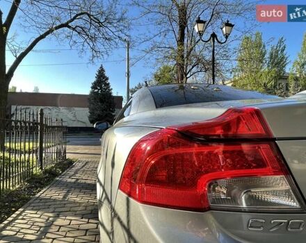 Сірий Вольво C70, об'ємом двигуна 2.5 л та пробігом 130 тис. км за 11000 $, фото 3 на Automoto.ua