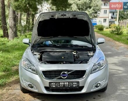 Серый Вольво Ц70, объемом двигателя 2 л и пробегом 170 тыс. км за 8700 $, фото 20 на Automoto.ua
