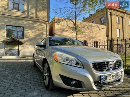 Серый Вольво Ц70, объемом двигателя 2.5 л и пробегом 130 тыс. км за 11000 $, фото 1 на Automoto.ua