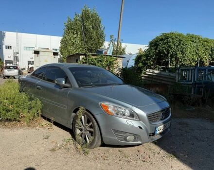 Синий Вольво Ц70, объемом двигателя 2.5 л и пробегом 180 тыс. км за 4000 $, фото 1 на Automoto.ua