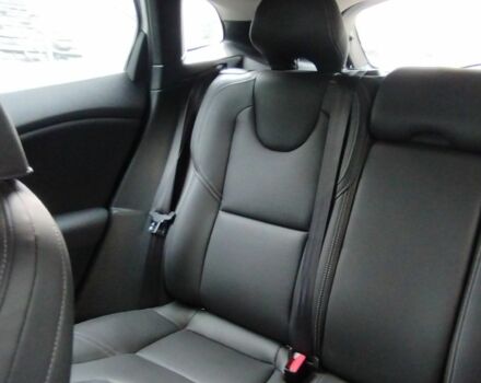 Белый Вольво Другая, объемом двигателя 1.6 л и пробегом 160 тыс. км за 9900 $, фото 7 на Automoto.ua