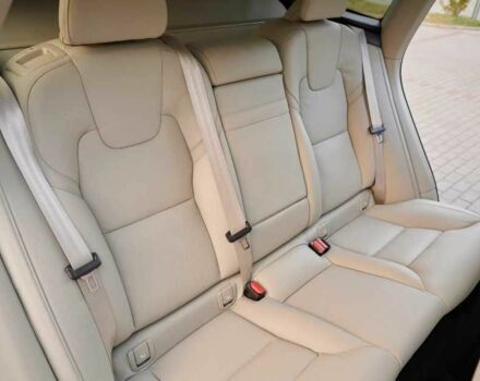 Белый Вольво Другая, объемом двигателя 2 л и пробегом 67 тыс. км за 21000 $, фото 7 на Automoto.ua