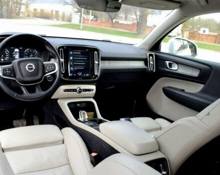 Белый Вольво Другая, объемом двигателя 0 л и пробегом 65 тыс. км за 15500 $, фото 7 на Automoto.ua