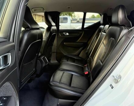 Белый Вольво Другая, объемом двигателя 2 л и пробегом 16 тыс. км за 15900 $, фото 12 на Automoto.ua