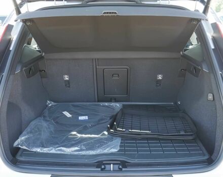 Білий Вольво Інша, об'ємом двигуна 2 л та пробігом 14 тис. км за 16500 $, фото 11 на Automoto.ua