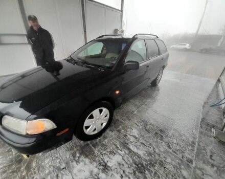 Черный Вольво Другая, объемом двигателя 0 л и пробегом 200 тыс. км за 1200 $, фото 1 на Automoto.ua