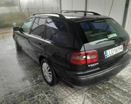 Черный Вольво Другая, объемом двигателя 0 л и пробегом 200 тыс. км за 1200 $, фото 4 на Automoto.ua