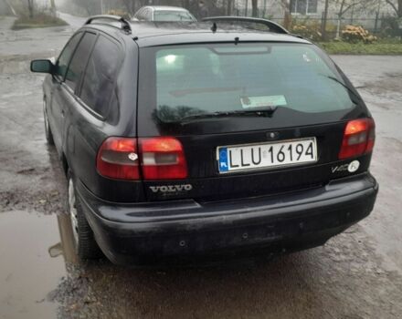 Черный Вольво Другая, объемом двигателя 0 л и пробегом 200 тыс. км за 1200 $, фото 3 на Automoto.ua