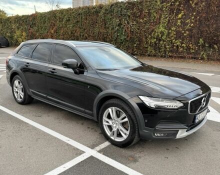 Черный Вольво Другая, объемом двигателя 2 л и пробегом 250 тыс. км за 23500 $, фото 1 на Automoto.ua