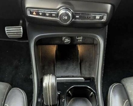 Черный Вольво Другая, объемом двигателя 0 л и пробегом 98 тыс. км за 16300 $, фото 9 на Automoto.ua