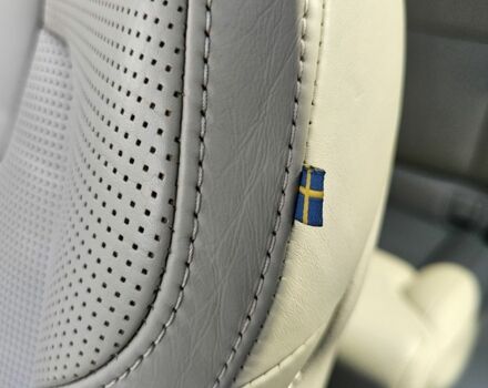 Коричневый Вольво Другая, объемом двигателя 2 л и пробегом 132 тыс. км за 31499 $, фото 11 на Automoto.ua