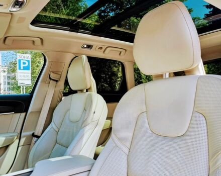 Коричневый Вольво Другая, объемом двигателя 2 л и пробегом 132 тыс. км за 31499 $, фото 1 на Automoto.ua