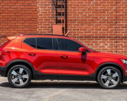 Красный Вольво Другая, объемом двигателя 2 л и пробегом 44 тыс. км за 7200 $, фото 3 на Automoto.ua